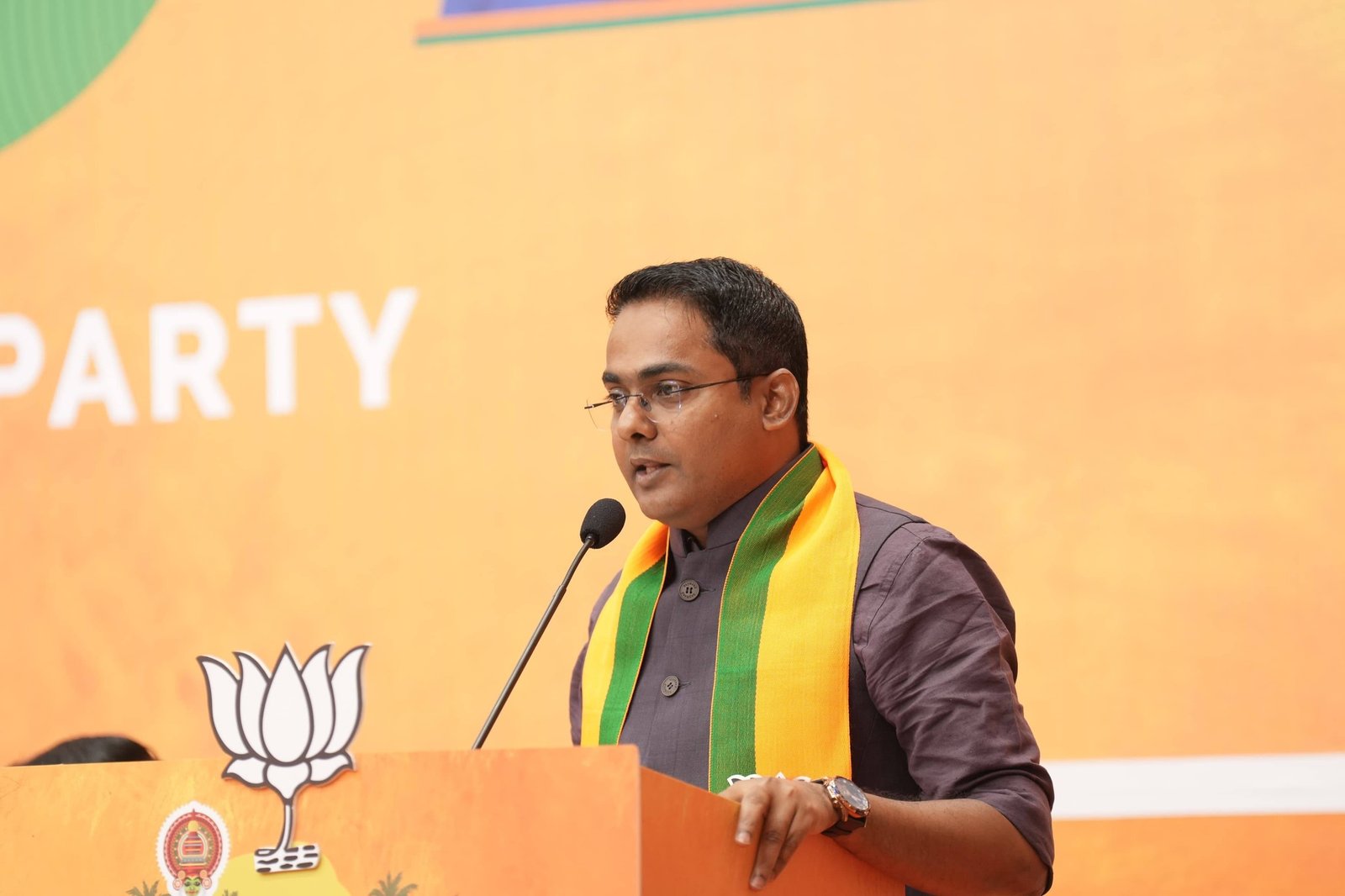 ഐക്യദാർഢ്യത്തിലെ ‘ഇരട്ടത്താപ്പ്’; ഇറാൻ അനുകൂല പ്രതിഷേധങ്ങൾക്കെതിരെ സോഷ്യൽ മീഡിയയിൽ വിമർശനം ശക്തം